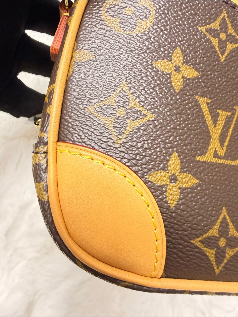 LOUIS VUITTON-Deauville Mini w/ Detachable Strap Monogram Canvas-Microchip EO:16 - Picture 2 of 16